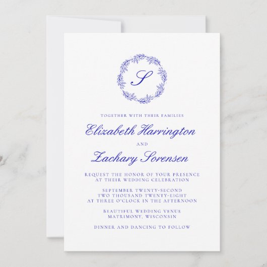 Royal Blue Monogram Wreath Script Wedding Einladung (Vorderseite)