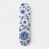 Royal Blue Rose Blumenmuster Skateboard (Vorne)