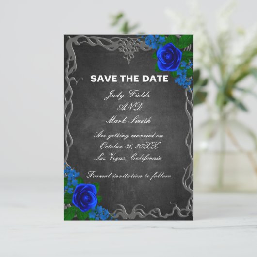 Royal Blue Rose Chalk Board Hochzeit speichern das Save The Date (Stehend Vorderseite)