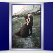 Royal Blue Silver Flourish Swirl Wedding Photo Dreifach Gefaltete Einladung (Innenseite Mitte)