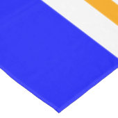 Royal Blue Triple White Nordic Snowflakes Streifen Tischdecke (Schrägansicht)