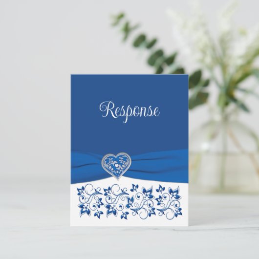 Royal Blue, White Heart Liebe Wedding RSVP Card (Stehend Vorderseite)
