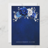 Royal Blue White Silver Metallic Floral Wedding in Einladung (Rückseite)