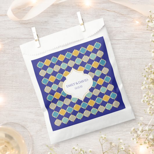 Royal Blue Yellow Wedding Geschenktütchen (Ausgeschnitten)