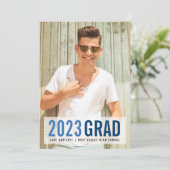 Royal Blues Foto Graduation Party Einladung (Stehend Vorderseite)