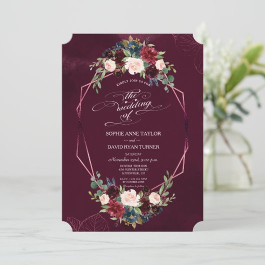 Royal Burgundy Floral Geometric Wedding Einladung (Stehend Vorderseite)