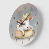 Royal Cow Dreaming on Cheese Throne Große Wanduhr (Winkel)