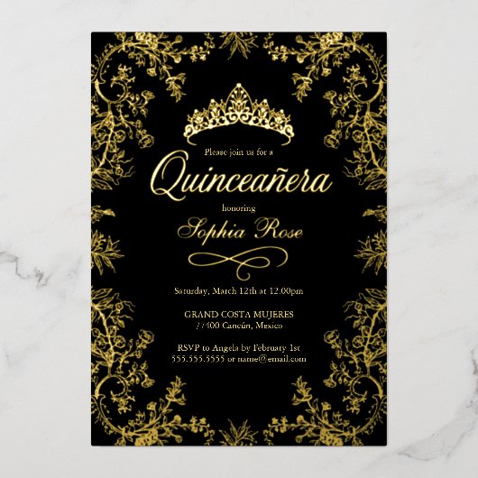 Royal Gold Black Crown Floral Quinceanera Folieneinladung (Vorderseite)