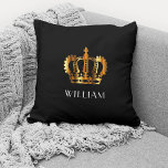 Royal Gold Crown Personalisiert Name Black Kissen<br><div class="desc">Royal Gold Crown Personalisiert Name Black Throw Pillow</div>