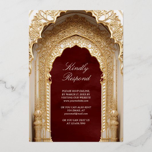 Royal Islamic Arch Maroon Red Muslim Wedding Gold Folieneinladung (Rückseite)