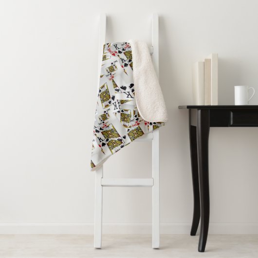 "Royal Layer: A Stack of Kings Poker Cards" Sherpadecke (Beispiel)