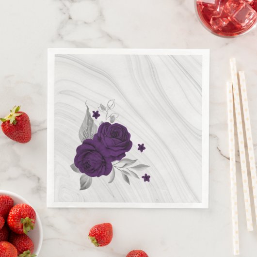 Royal-lila Blumen silberne Blätter Marmor Serviette (Beispiel)