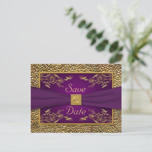 Royal Lila, Gold Floral Save the Date Postkarte (Stehend Vorderseite)