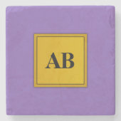 Royal lila Vollfarbe mit Monogramm Steinuntersetzer (Vorderseite)