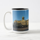 Royal Palace Amsterdam Zwei-Tone-Tasse, 15 oz Zweifarbige Tasse (Links)