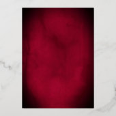 Royal Red Gold Elegante Rose Script Quinceanera Folieneinladung (Rückseite)