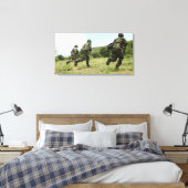 Royal Thai Marines eilt voran Leinwanddruck (Insitu (Schlafzimmer))