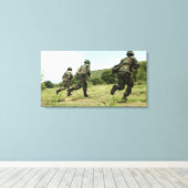 Royal Thai Marines eilt voran Leinwanddruck (Insitu (Holzboden))