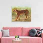 Royal Tiger Marching (von Rosa Bonheur) Leinwanddruck (Insitu (Wohnzimmer))
