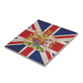 Royal Wappen auf Union Jack. Fliese (Seite)