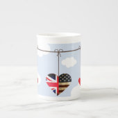 Royal Wedding British and American Fahne Herzen Porzellantasse (Vorderseite)