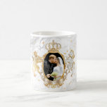 ROYAL WEDEDING KISS, HARRY MEGHAN KAFFEETASSE<br><div class="desc">Der Kuss der Royal Couple Harry und Meghan Tasse mit Imitaten Gold Royal Crown,  auch mit rosa Perlenband über Marmor und moderne DIY-Farbe,  Korallenstreifen und Flecken von Imitaten goldenen Hintergrund.  Copyright © 2018 PixDezines.com™ und PixDezines™ auf zazzle.com</div>