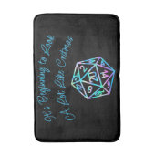 RPG Critmas | Holo Fantasy Tabletop Gamer Dice Badematte (Vorderseite Vertikal)