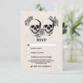 RSVP Gothic Skull Rustic Halloween Cards Hochzeit Einladung (Stehend Vorderseite)