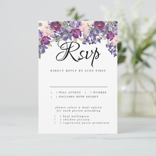 RSVP-Karte für lila Blumenehen mit Wahlmöglichkeit RSVP Karte (Stehend Vorderseite)
