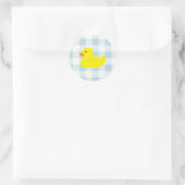 Rubber Duck Blue Gingham Pattern Runder Aufkleber (Tasche)