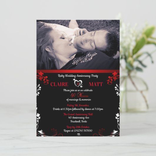 Ruby 40th Wedding Anniversary Foto Einladungen (Stehend Vorderseite)