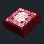Ruby 40th Wedding Anniversary Geschenkboxen<br><div class="desc">Ein Digitalbcon-Bilddesign mit rubinrotem Farbmotiv mit einer Vielzahl von individuellen Bildern, Formen, Mustern, Stilen und Schriftart in dieser einzigartigen "Ruby Wedding Anniversary"-Geschenkboxen. Dieses elegante und ansprechende Design wird durch eine individuell anpassbare Textschrift ergänzt, die Ihren eigenen besondere Anlass zum Anzug bringt. KOMPLETT IHRE MEMORABLE EREIGNISSE MIT ENTSPRECHENDEN INVITATIONEN IN ALLEN...</div>