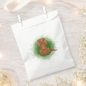 Ruby Cavalier King Charles Spaniel Dog On Green Geschenktütchen (Ausgeschnitten)