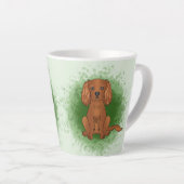Ruby Cavalier King Charles Spaniel Dog On Green Milchtasse (Rechte Ecke)