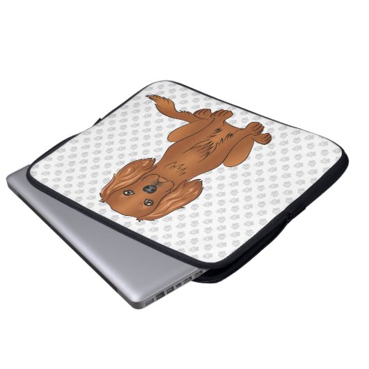 Ruby Cavalier King Charles Spaniel & Paws Laptopschutzhülle (Vorne Knopf)