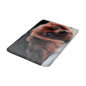 Ruby Cavalier King Charles Spaniel Puppy Dog Badematte (Schrägansicht)