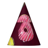 Ruby Donuts: Aquarellfarbenes, nahtloses Muster. Partyhütchen (Links)