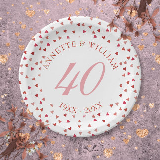 Ruby Hearts Confetti zum 40. Hochzeitstag Pappteller