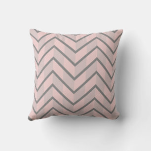 Ruby Pink Chocolate Chic Chevron Kissen