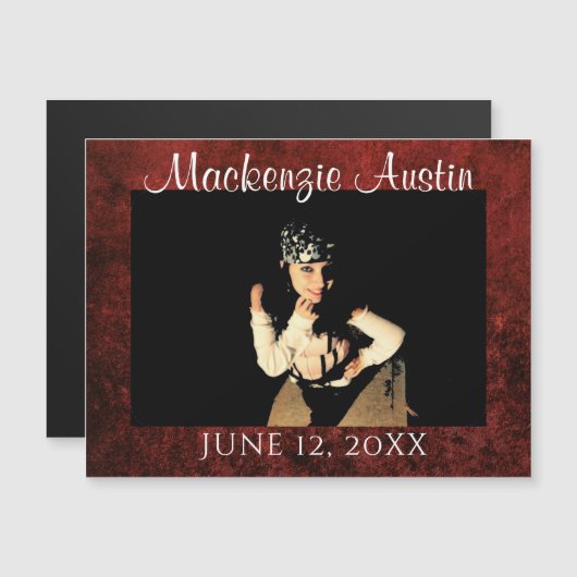 Ruby Red Crimson Foto Abschluss Keepake Magnet (Vorne/Hinten)