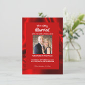 Ruby Red Modern Satin Glam Foto Wedding Save The Date (Stehend Vorderseite)