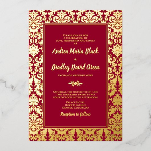 Ruby Red Real Gold Foil Damask Wedding Folieneinladung (Vorderseite)
