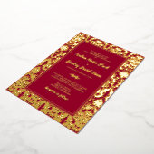 Ruby Red Real Gold Foil Damask Wedding Folieneinladung (Gedreht)