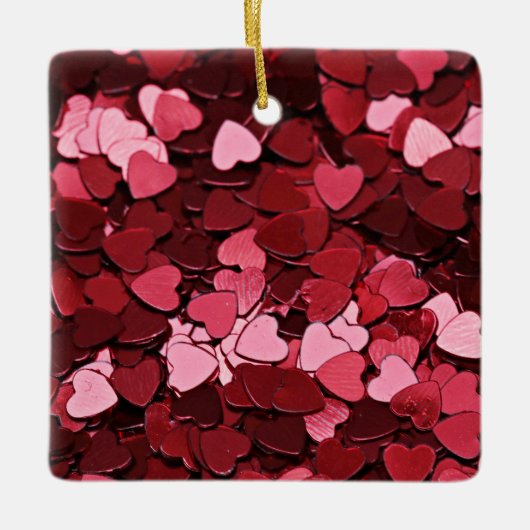 Ruby Sparkle Heart Confetti Cascade Valentine's Keramikornament (Vorderseite)