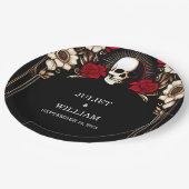 Ruby Thick Claret White Heart Red Black Wedding Pappteller (Schrägansicht)