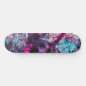 Ruby und Sapphire Crystal Geode Abstrakt Skateboard (Horizontal)