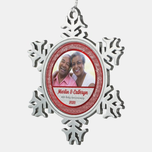 Ruby Wedding Annivsersary Red Foto Schneeflocken Zinn-Ornament (Rechts)
