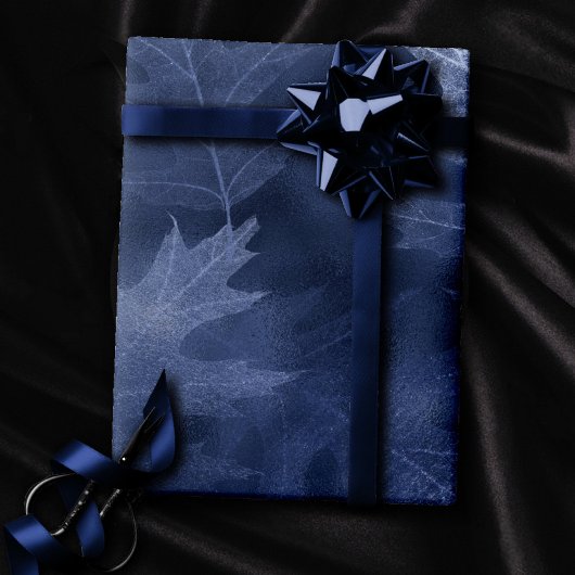 Rückgang der Liebe mit Herbst | Navy Blue Leaf Mus Geschenkpapier