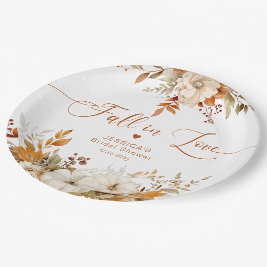 Rückgang der Liebe rustikales Brautparty Pappteller (Schrägansicht)