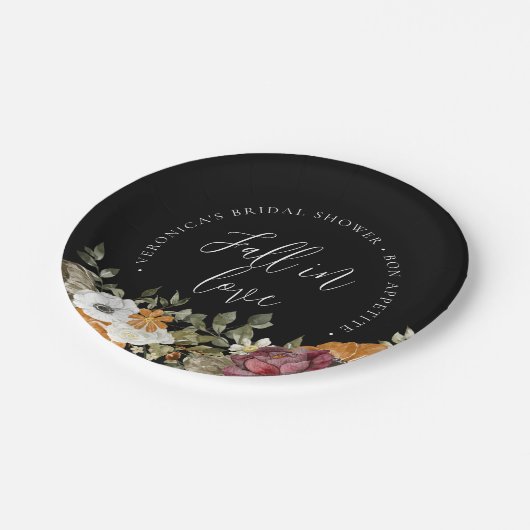 Rückgang des Schwarzen Brautparty in der Liebe Pappteller (Schrägansicht)